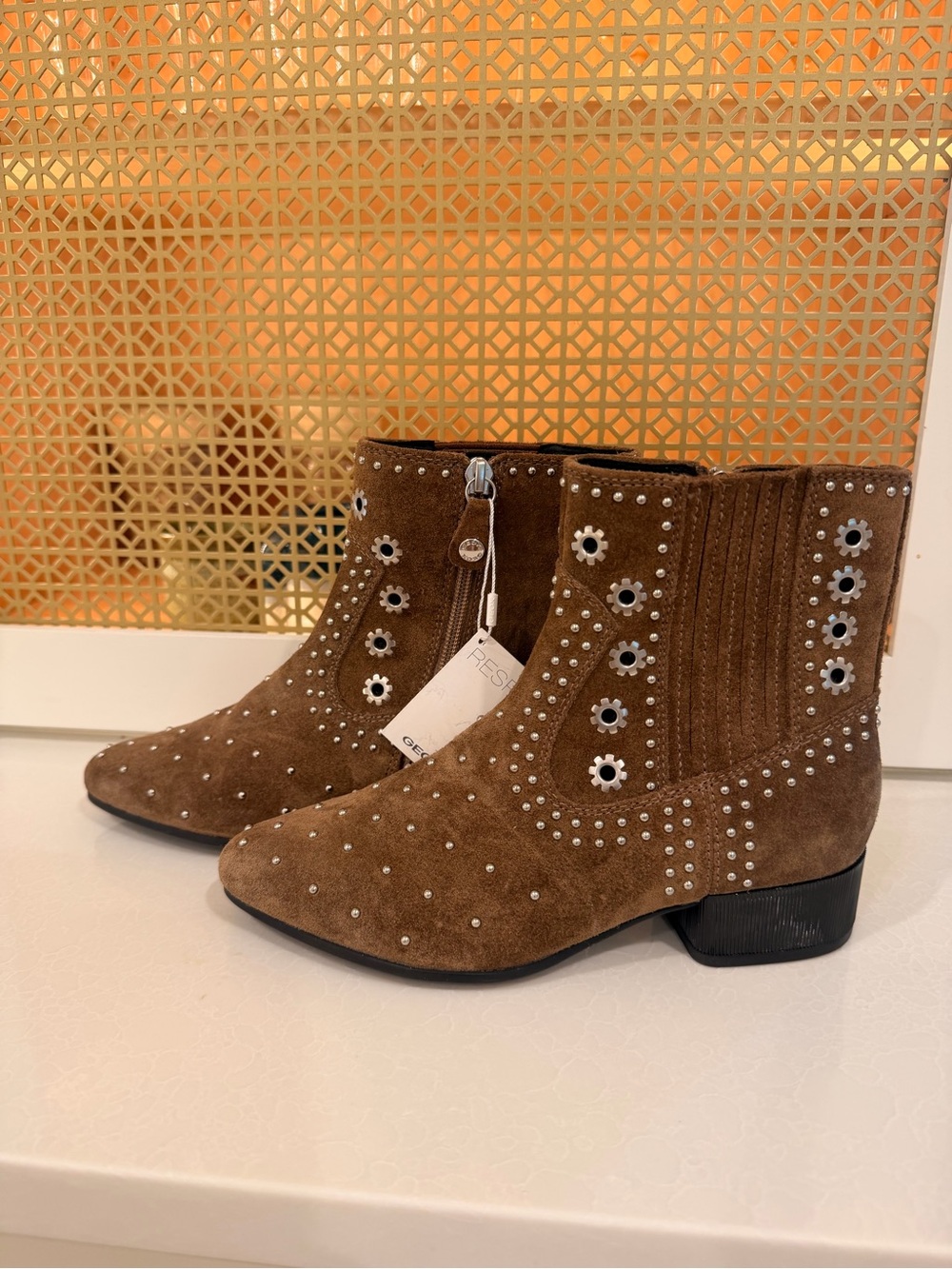 Geox Studded Ankle Boots in Brown - size 35 or 4.5 women NWT!